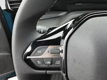 Photo 21 Peugeot 408  Hybrid 145 e-DCS6