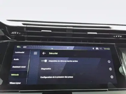 Photo 60 Peugeot 408  Hybrid 145 e-DCS6