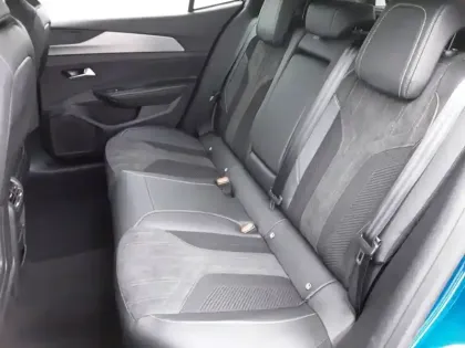 Photo 11 Peugeot 408  Hybrid 145 e-DCS6