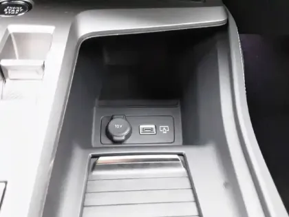 Photo 23 Peugeot 408  Hybrid 145 e-DCS6