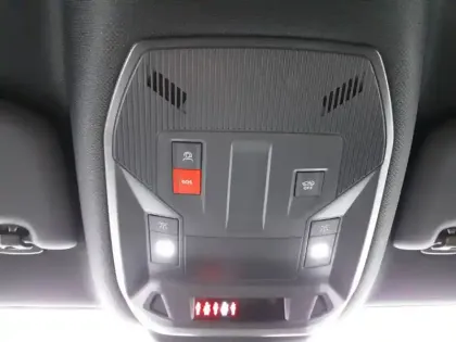 Photo 61 Peugeot 408  Hybrid 145 e-DCS6