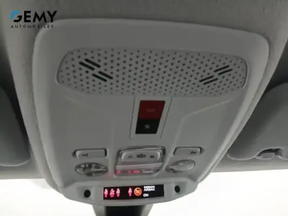 Photo 16 Peugeot 208  PureTech 75 S&S BVM5