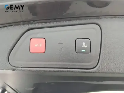 Photo 28 Peugeot 3008  Hybrid 225 e-EAT8