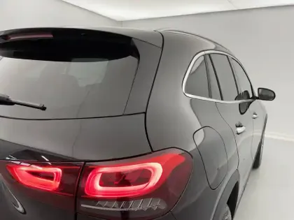 Photo 32 Mercedes GLA  250 e 8G-DCT