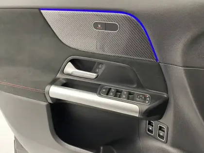 Photo 24 Mercedes GLA  250 e 8G-DCT