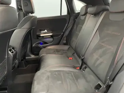 Photo 15 Mercedes GLA  250 e 8G-DCT