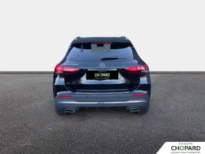 Photo 96 Mercedes GLA  250 e 8G-DCT