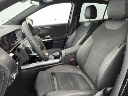 Photo 14 Mercedes GLA  250 e 8G-DCT