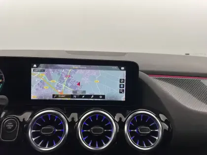 Photo 20 Mercedes GLA  250 e 8G-DCT