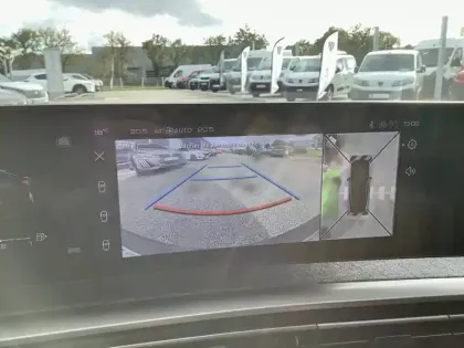 Photo 48 Peugeot 3008  Hybrid 145 e-DCS6