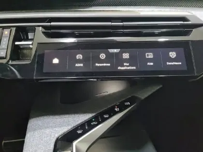 Photo 76 Peugeot 3008  Hybrid 145 e-DCS6