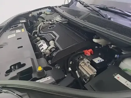 Photo 66 Peugeot 3008  Hybrid 145 e-DCS6