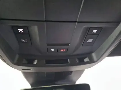 Photo 78 Peugeot 3008  Hybrid 145 e-DCS6