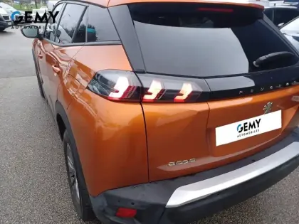 Photo 36 Peugeot 2008  PureTech 100 S&S BVM6