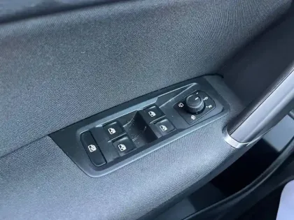 Photo 95 Volkswagen Touran  2.0 TDI 150 DSG7 7pl