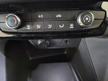 Photo 24 Opel Corsa  1.2 75 ch BVM5