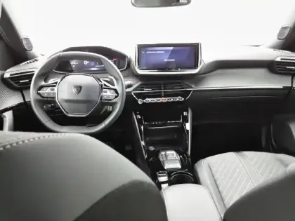 Photo 7 Peugeot 2008  Hybrid 145 e-DCS6