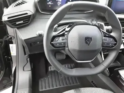 Photo 8 Peugeot 2008  Hybrid 145 e-DCS6