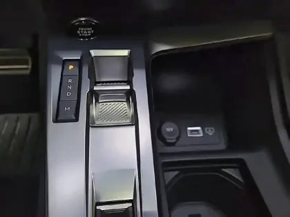 Photo 46 Peugeot 308  SW PureTech 130ch S&S EAT8