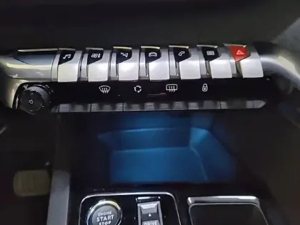 Photo 24 Peugeot 5008  BlueHDi 130ch S&S EAT8