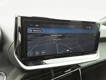 Photo 38 Peugeot 2008  Hybrid 145 e-DCS6