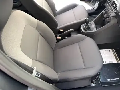 Photo 13 Dacia Sandero  SCe 65