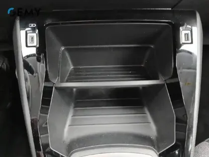 Photo 19 Peugeot 208  PureTech 100 S&S BVM6