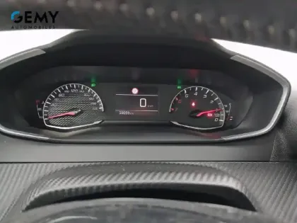 Photo 15 Peugeot 208  PureTech 100 S&S BVM6