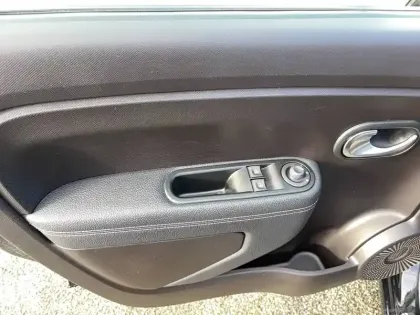 Photo 42 Renault Twingo  III E-Tech