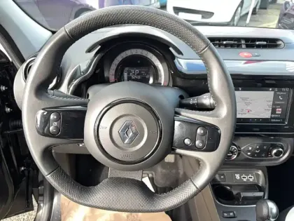 Photo 34 Renault Twingo  III E-Tech