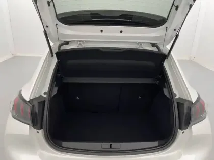 Photo 12 Peugeot 208  Electrique 50 kWh 136ch