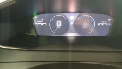 Photo 16 Peugeot 208  Hybrid 110 e-DCS6