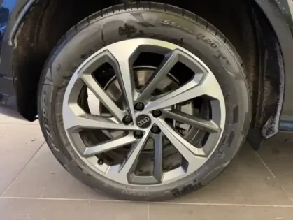 Photo 9 Audi Q5  e-hybrid 299 ch S tronic 7 Quattro