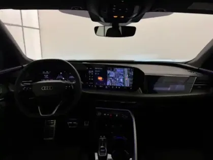 Photo 10 Audi Q5  e-hybrid 299 ch S tronic 7 Quattro