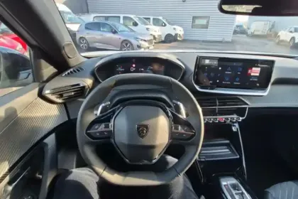 Photo 39 Peugeot 2008  Hybrid 145 e-DCS6