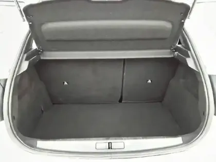 Photo 25 Peugeot 208  PureTech 100 S&S BVM6