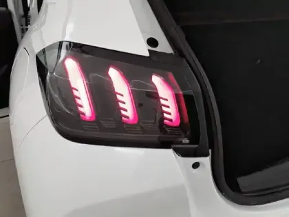 Photo 36 Peugeot 208  PureTech 100 S&S BVM6