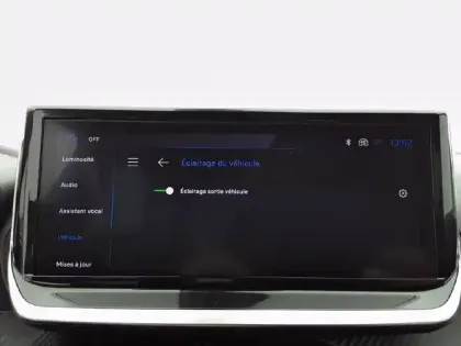 Photo 51 Peugeot 2008  Hybrid 145 e-DCS6