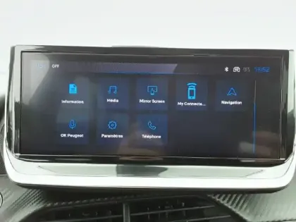 Photo 50 Peugeot 2008  Hybrid 145 e-DCS6