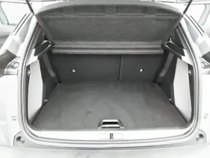 Photo 32 Peugeot 2008  Hybrid 145 e-DCS6