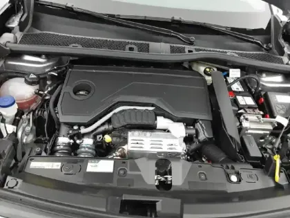 Photo 14 Peugeot 2008  Hybrid 145 e-DCS6