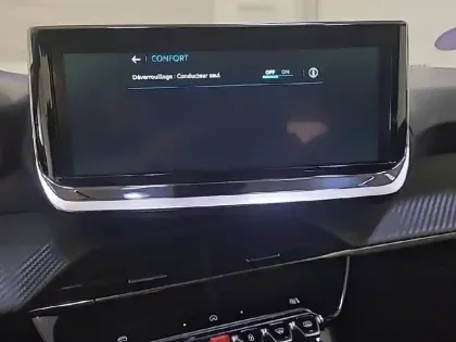 Photo 22 Peugeot 208  Hybrid 100 e-DCS6