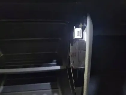 Photo 25 Peugeot 208  Hybrid 100 e-DCS6