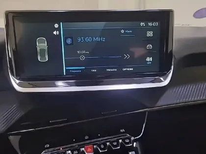 Photo 19 Peugeot 208  Hybrid 100 e-DCS6