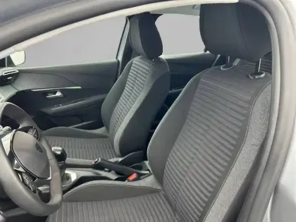 Photo 50 Peugeot 208  PureTech 75 S&S BVM5