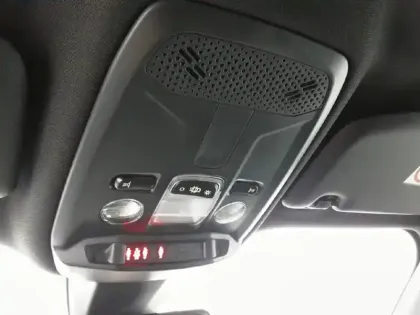 Photo 30 Peugeot 2008  PureTech 100 S&S BVM6