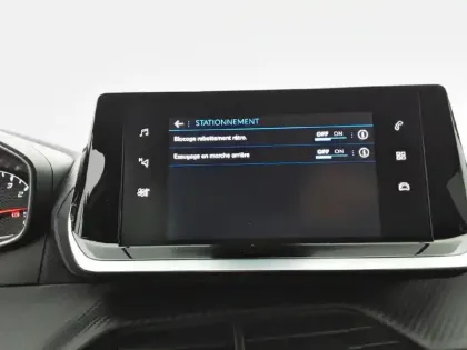 Photo 26 Peugeot 2008  PureTech 100 S&S BVM6