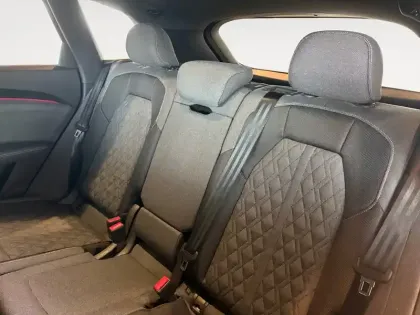 Photo 13 Audi Q5  e-hybrid 299 ch S tronic 7 Quattro