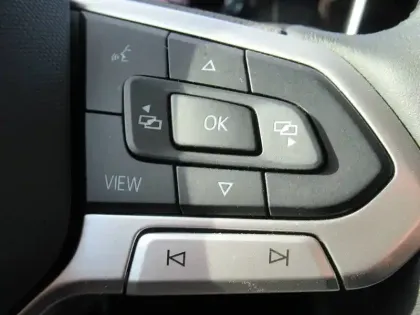 Photo 65 Volkswagen Golf  2.0 TDI 150 DSG7