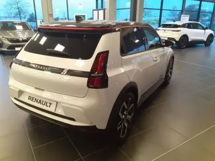 Photo 4 Renault 5 Renault  E-Tech Electrique 10 ch autonomie confort